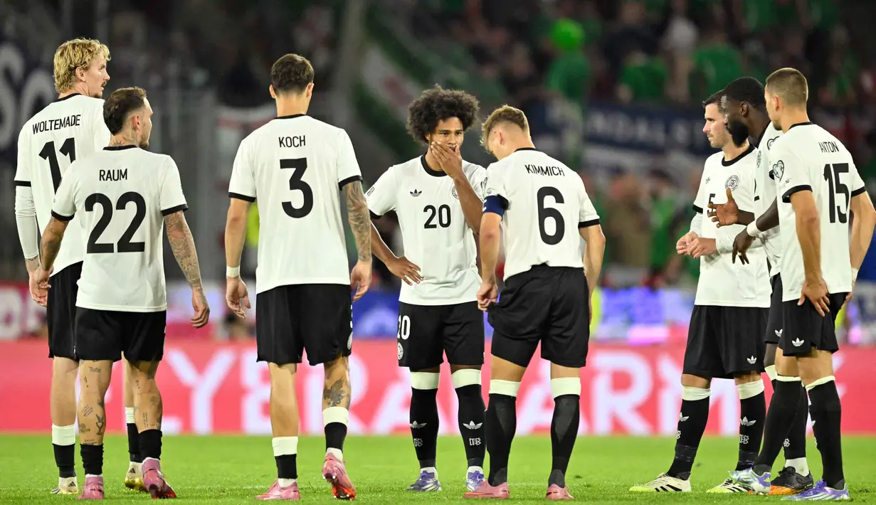 Hingga akhir pertandingan skor 3-1 untuk keunggulan Jerman tidak berubah. Kemenangan ini membuat Die Mannschaft berhasil mengemas tiga poin perdana dari dua laga dan berada di posisi ketiga klasemen sementara Grup A kualifikasi Piala Dunia 2026 zona Eropa. (INA FASSBENDER/AFP)