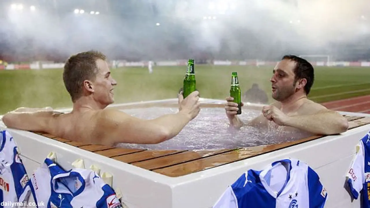 jacuzzi--130313-logo.jpg