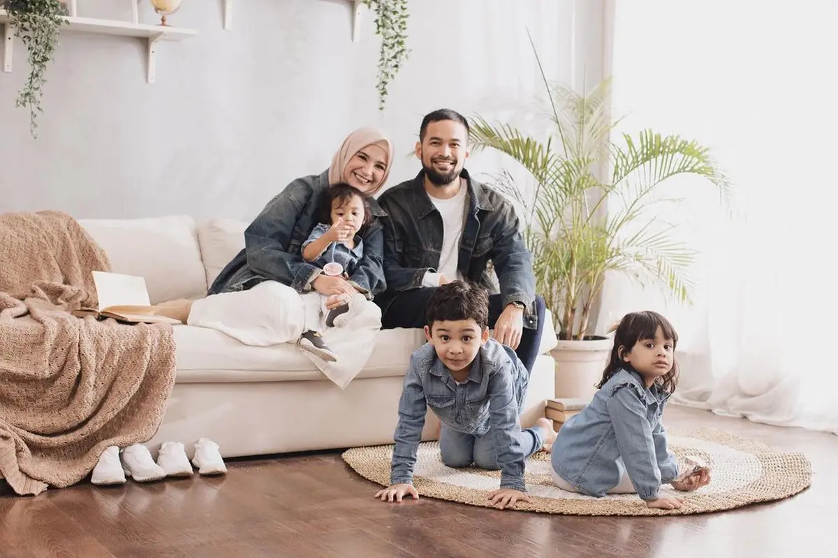 [Fimela] Shireen Sungkar dan Teuku Wisnu