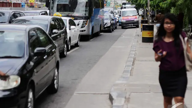 Penampakan Jl Thamrin Tanpa Sepeda Motor