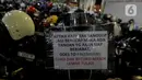 Sementara, pemudik pejalan kaki, pengguna mobil pribadi, dan bus akan dilayani di Pelabuhan Merak, Banten. (Liputan6.com/Herman Zakharia)