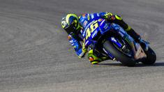 Pebalap Movistar Yamaha, Valentino Rossi, memacu keceparan saat sesi latihan MotoGP Aragon di Sirkuit Aragon, Spanyol, Sabtu (21/9/2018). Pada sesi latihan ini, pria Italia itu hanya menduduki posisi kesembilan. (AFP/Jose Jordan)