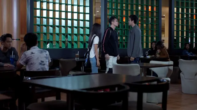 [Bintang] Siapa takut Jatuh Cinta