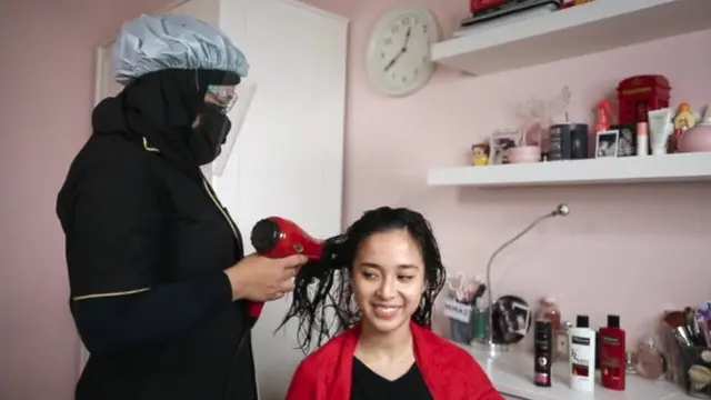 Rasakan Pengalaman Seru #SalonFromHome, Begini Kesan Para Influencer Cantik Ini