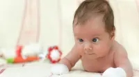 Mata Bayi Tampak Juling, Normalkah?