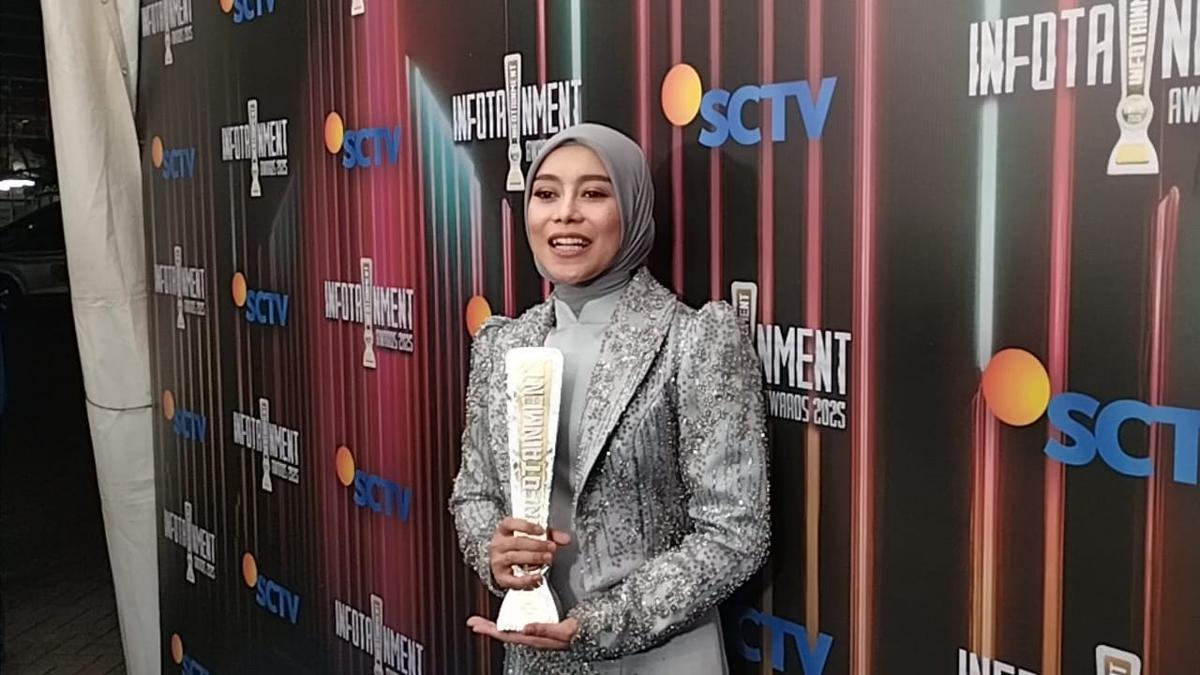 Lesti Kejora Raih Gelar Gorgeous Mom di Infotainment Awards 2025, Ungkap Peran Besar Rizky Billar
