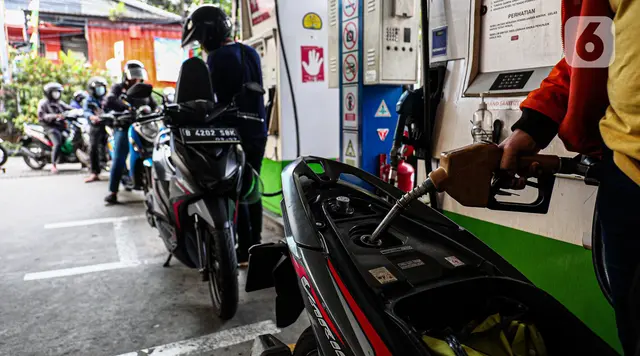 Bahlil Beri Sinyal Harga Pertamax Bakal Turun