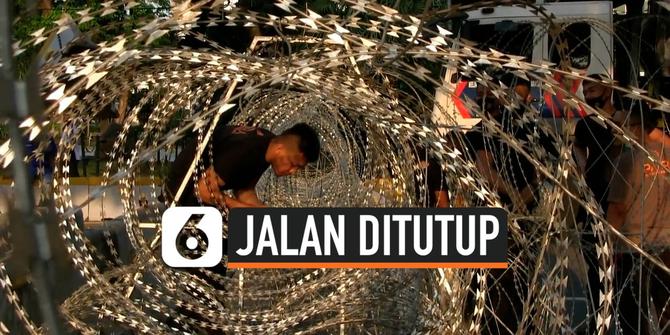 VIDEO: Demo RUU Cipta Kerja di Jakarta, Sejumlah Akses Jalan Ditutup