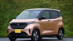 Nissan Sakura merupakan salah satu kei car berpenggerak elektrik modern. Desainnya sangat cantik seperti namanya yang menggambarkan pohon sakura. (Source: usa.nissannews.com)