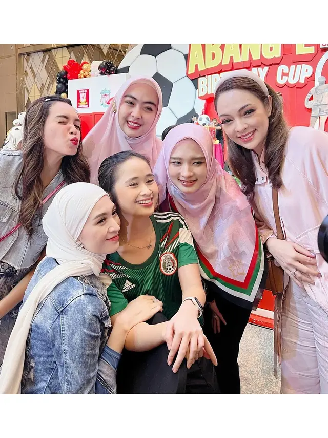 10 Potret Artis di Pesta Ultah Anak Lesti Kejora dan Rizky Billar, Bertabur Bintang