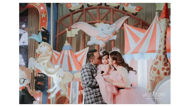 7 Potret Pesta Ulang Tahun Anak Momo Geisha, Mewah Bak Karnaval