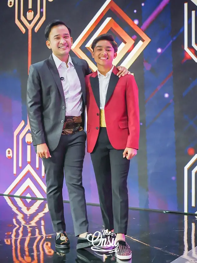 Disebut Makin Mirip, Ini 6 Potret Kebersamaan Ruben Onsu dan Betrand Peto