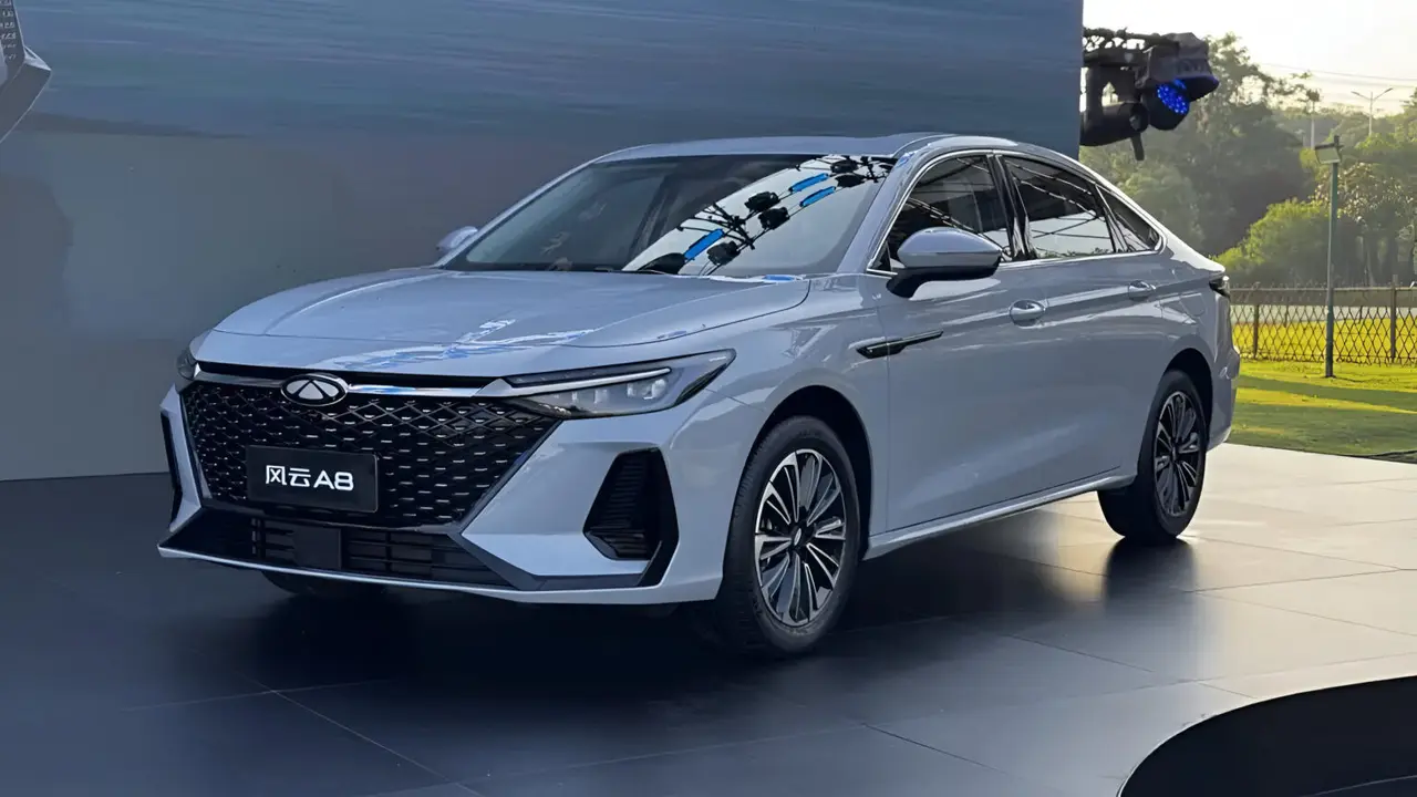 Chery Luncurkan Sedan PHEV Fulwin A8, Harganya Rp 170 Jutaan (Carnewschina)