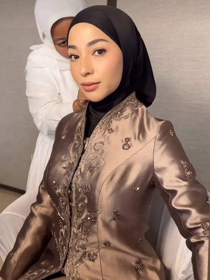 Makeup Nikita Willy saat open house lebaran 2026.