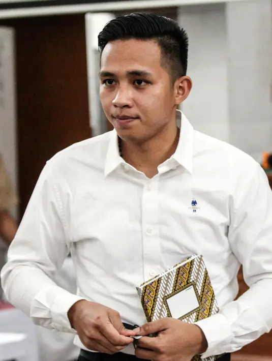 <p>Richard Eliezer jalani sidang pemeriksaan saksi dalam kasus pembunuhan Brigadir Yosua Hutabarat di Pengadilan Negeri Jakarta Selatan, Senin (31/10/2022). 11 saksi dihadirkan di sidang hari ini. (Liputan6.com/Johan Tallo)</p>