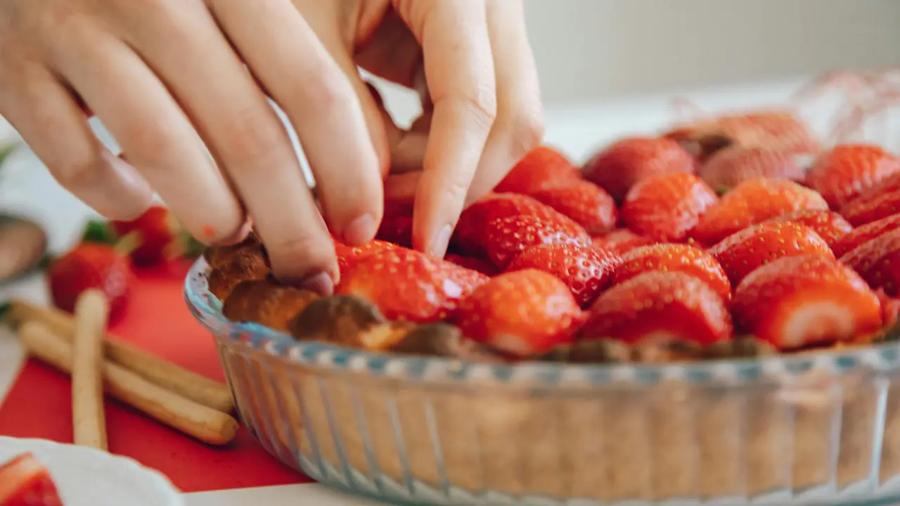 Cara Membuat Strawberry Cheese Pie