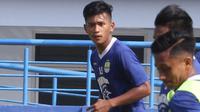 Bek Persib Bandung, Indra Mustafa. (Bola.com/Muhammad Ginanjar)