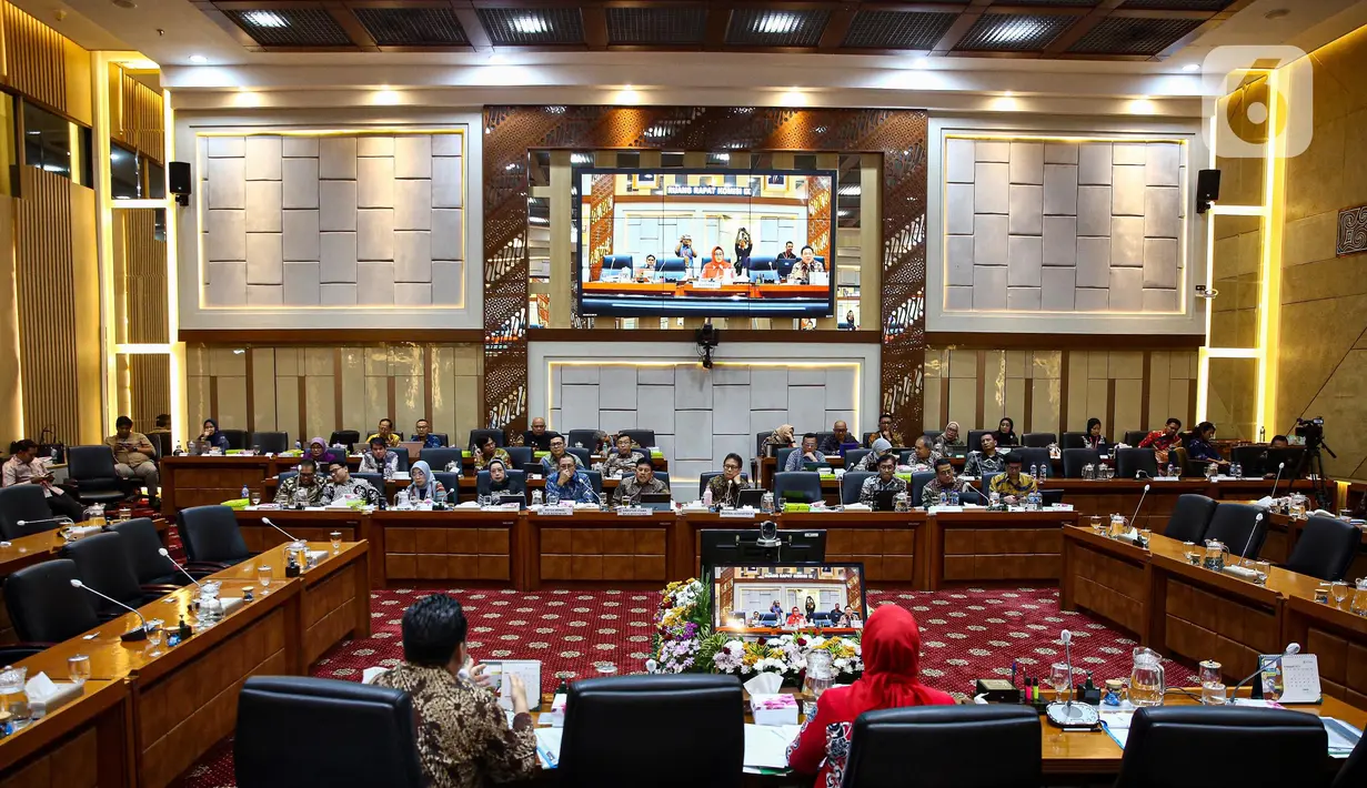 Perubahan terkait manfaat, tarif, dan iuran program Jaminan Kesehatan Nasional (JKN) juga dibahas dalam rapat kerja tersebut. (Liputan6.com/Angga Yuniar)