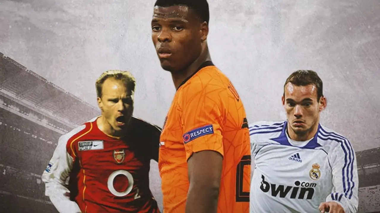 Ilustrasi - Dennis Bergkamp, Denzel Dumfries, Wesley Sneijder