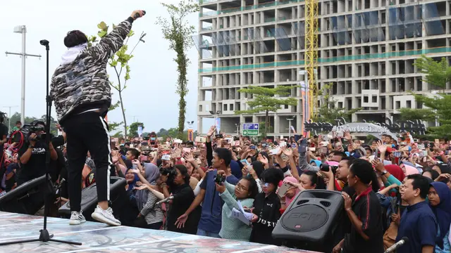 [Bintang] Anak Langit