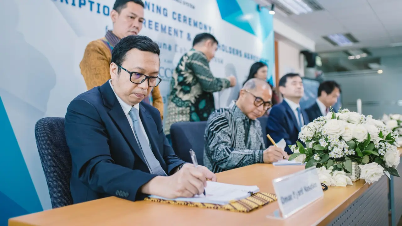 Penandatanganan pembentukan perusahaan patungan Varuna Cable Systems atau PT Varuna Cahaya Santosa (VCS) (Foto: Istimewa)