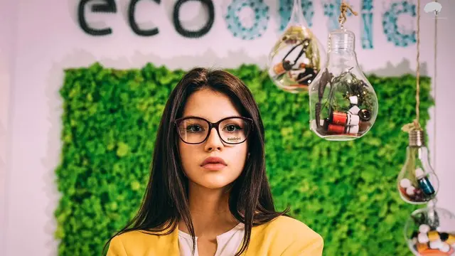 Ingat Cleopatra Stratan Penyanyi Cilik yang Pernah Hits? Ini 7 Potret Terbarunya