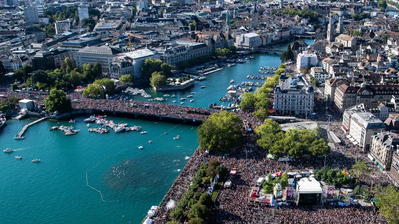 Street Parade Swiss