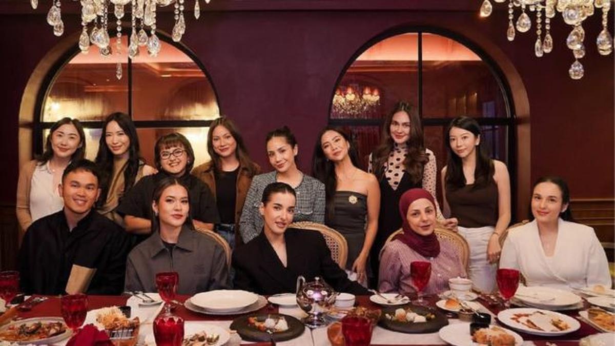 Tasya Farasya Bersama Selebriti Pendiri Skincare Lokal, Menghadirkan Visual yang Menarik