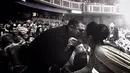 Diva pop Indonesia Krisdayanti baru saja menggelar konser selama tiga hari di Malaysia. Konser yang bertajuk Romansa di gelar di Panggung Sari, Istana Budaya, Kuala Lumpur. (Instagram/krisdayantilemos)