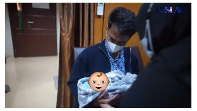 8 Potret Bahagia Lesty Kejora Usai Melahirkan, Wajah Sang Anak Disembunyikan