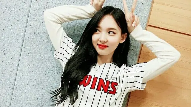 [Bintang] Mengejutkan, Ini Kebiasaan Aneh dari Nayeon Twice
