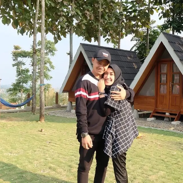 3 Tahun Menikah, Ini 6 Potret Icha Anisa 'Suara Hati Istri' dan Suami