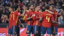 Para pemain Spanyol merayakan gol yang dicetak Rodrigo ke gawang Norwegia pada laga Kualifikasi Piala Eropa 2020 di Stadion Mestalla, Valencia, Sabtu (23/3). Spanyol menang 2-1 atas Norwegia. (AFP/Jose Jordan)