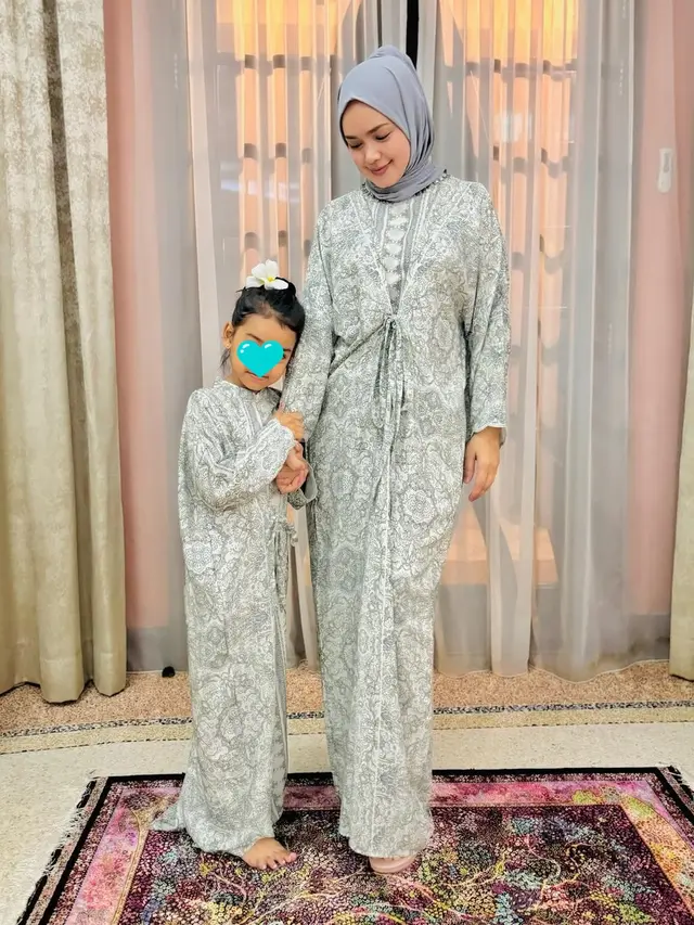 6 Model Gamis Kasual ala Siti Nurhaliza, Simpel dan Nyaman Dipakai Sehari-hari