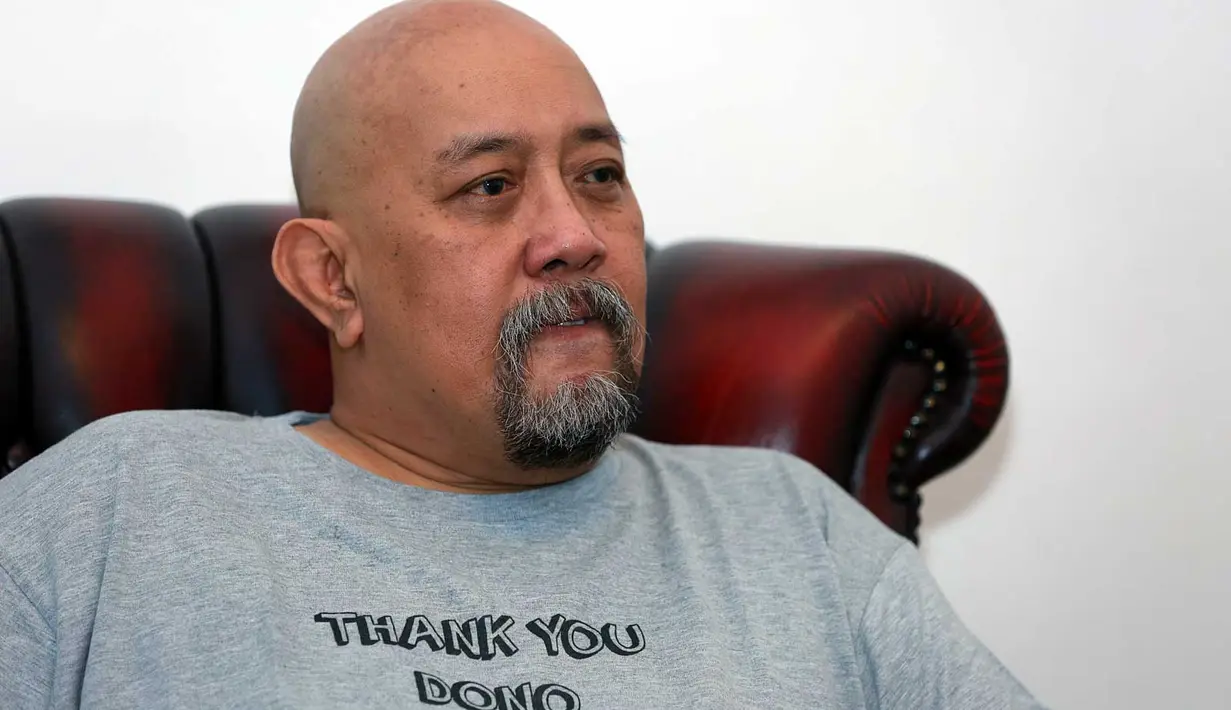 "Itu panggilan waktu aku masih kecil. Jadi cucu aku manggilnya dengan nama kecil aku. Ya aku memang masih muda," ucap Indro Warkop. (Deki Prayoga/Bintang.com)