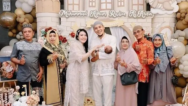7 Potret Via Vallen Gelar Acara Akikah Anak, Sosok Buah Hati Mulai Diperlihatkan