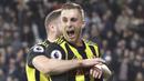 Pemain Watford, Gerard Deulofeu, melakukan selebrasi usai membobol gawang West Ham United pada laga Premier League di Stadion London, Sabtu (22/12). Watford menang 2-0 atas West Ham United. (AP/Chris Radburn)
