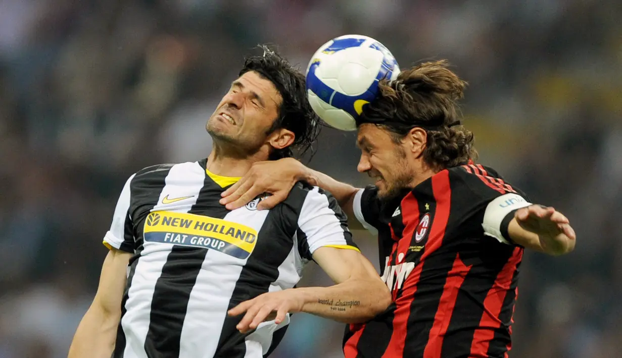 Meski demikian, Milan juga mengabarkan bahwa Duo Maldini dalam kondisi baik-baik saja dan akan tetap berada dalam karantina hingga penyakit tersebut hilang. (AFP/Guiseppe Cacace)