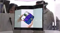 Konsep HP layar lipat tiga Tecno Phantom Ultimate 2. Liputan6.com/Agustinus Mario Damar