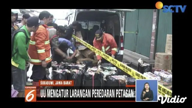Ribuan petasan yang akan diturunkan dari dalam mobil minivan meledak di sekitar kawasan Stasiun Timur Sukabumi.
