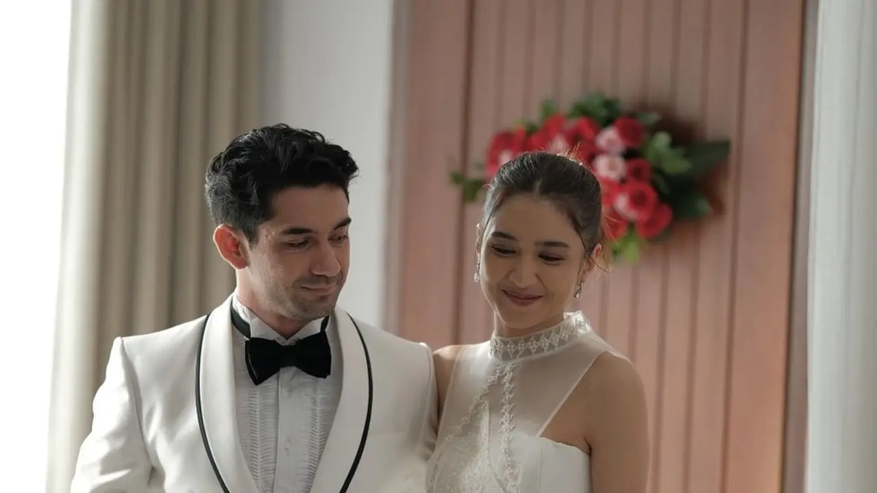 Reza Rahadian dan Mikha Tambayong