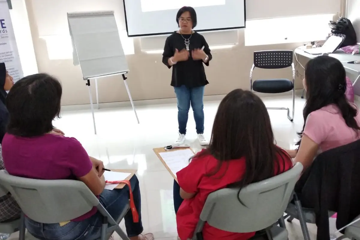 Becoming Mindful Women: Belajar Makin Mencintai Diri dan Hidup dengan Penuh Kesadaran