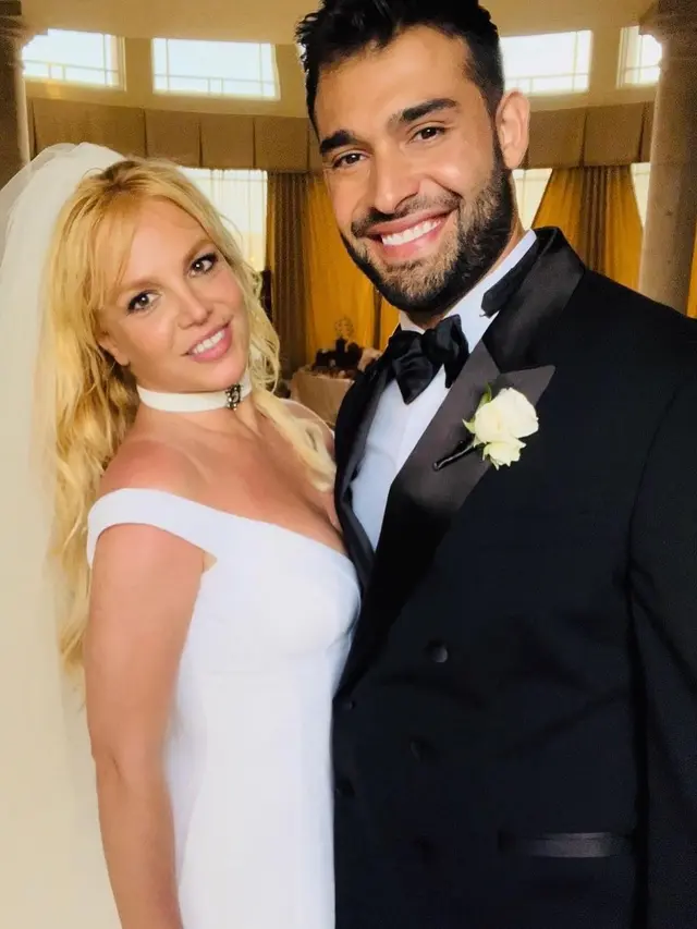 8 Potret Pernikahan Britney Spears dan Sam Asghari, Mewah Bak Negeri Dongeng