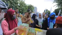 Kendalikan inflasi daerah sekaligus menekan kenaikan harga beras yang kini tengah melanda masyarakat, Pemerintah Kota (Pemkot) Tangerang menggelar Gerakan Pangan Murah (GPM) di 39 lokasi yang tersebar di 13 kecamatan se-kota Tangerang.