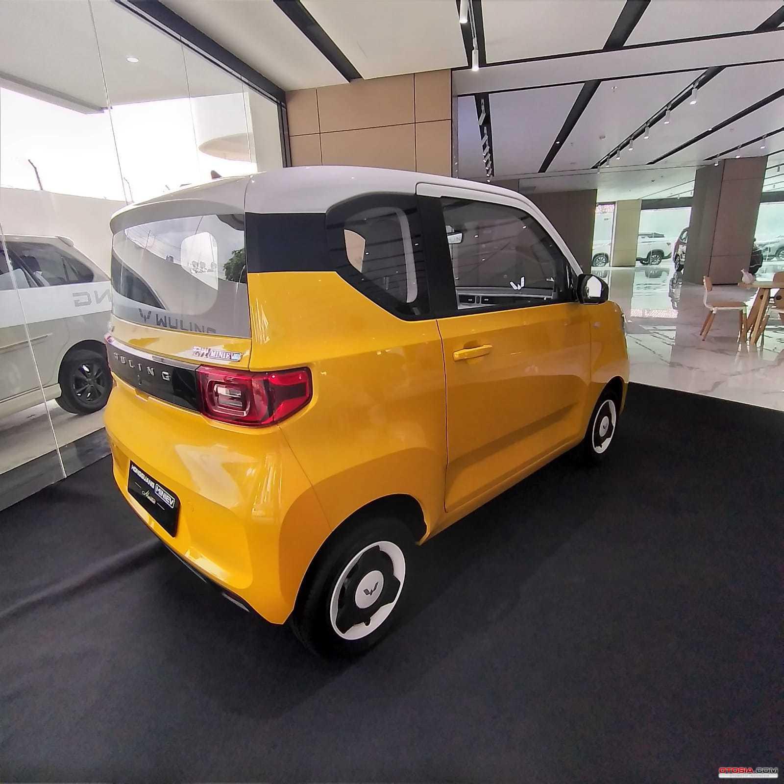 Sisi belakang Wuling Mini EV Macaron (Otosia.com/Nazarudin Ray)