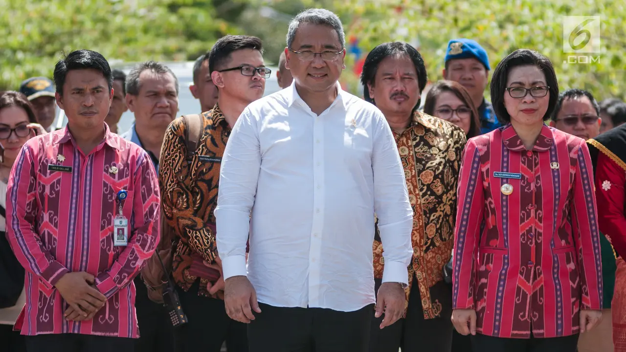 Kemendes Tinjau Program Padat Karya Tunai di Desa