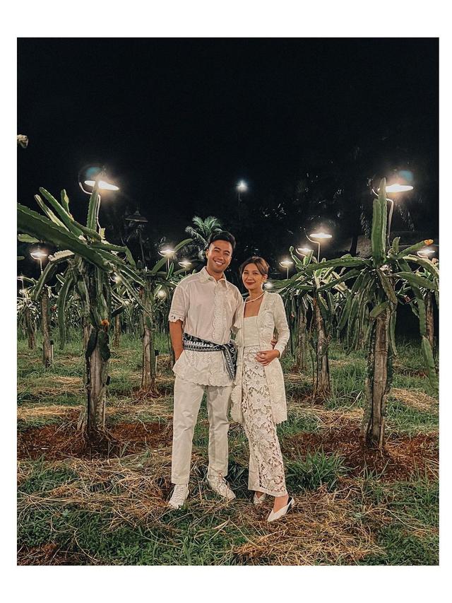 [Fimela] Ngunduh Mantu Vidi Aldiano dan Sheila Dara