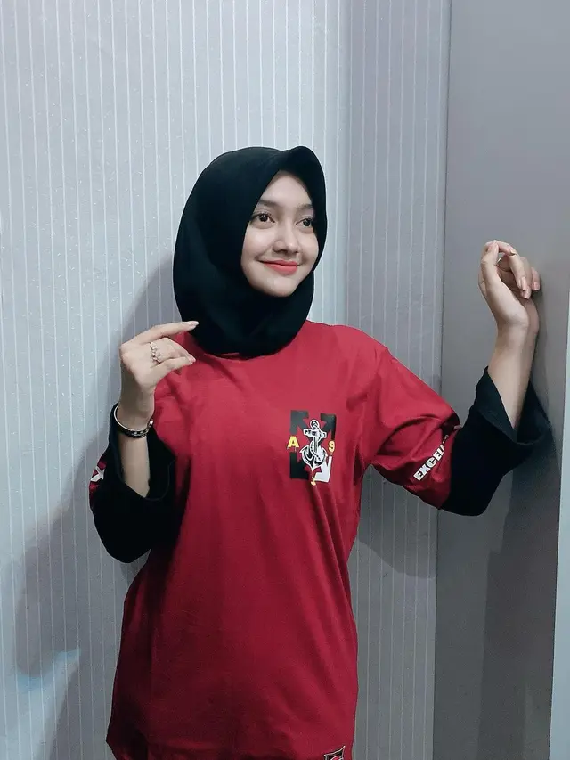 6 Pesona Jihan Audy saat Pakai Hijab Ini Curi Perhatian