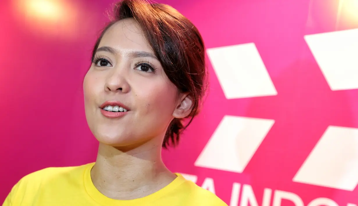 Berperan sebagai sepasang suami istri, Lala bercerita mereka adalah pasangan generasi milenial yang tak lepas dari medsos. Saat akan melahirkan, Mia pun mengalami situasi sulit dan berbagai permasalahan. (Adrian Putra/Bintang.com)