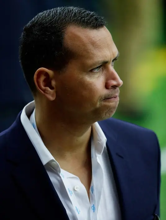 Sebelum menjalin hubungan dengan Alex Rodriguez, Jennifer Lopez sempat disiarkan menjalin hubungan dengan Drake. Namun hal tersebut dibantah oleh JLo yang mengatakan keduanya hanya sekedar teman. (AFP/Bintang.com)